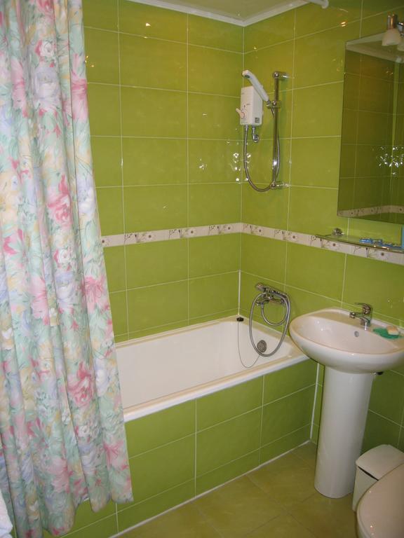 Hotel Service Predslava On Antonovicha Street Киев Стая снимка