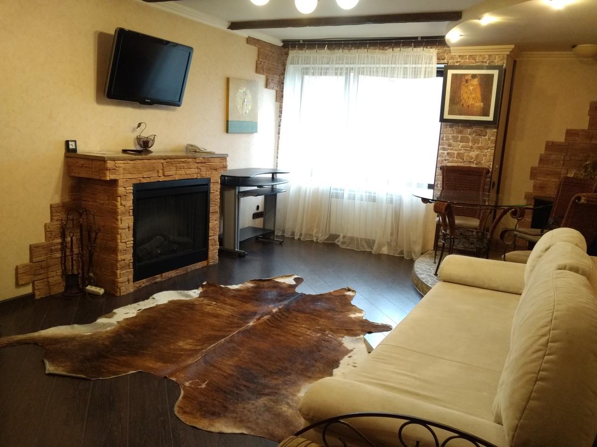 Hotel Service Predslava On Antonovicha Street Киев Екстериор снимка