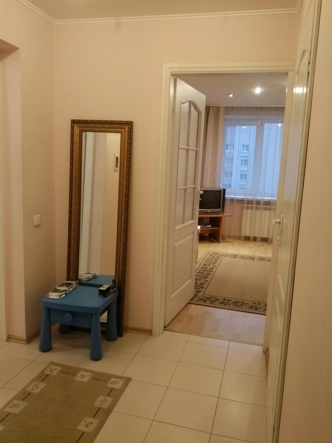 Hotel Service Predslava On Antonovicha Street Киев Екстериор снимка